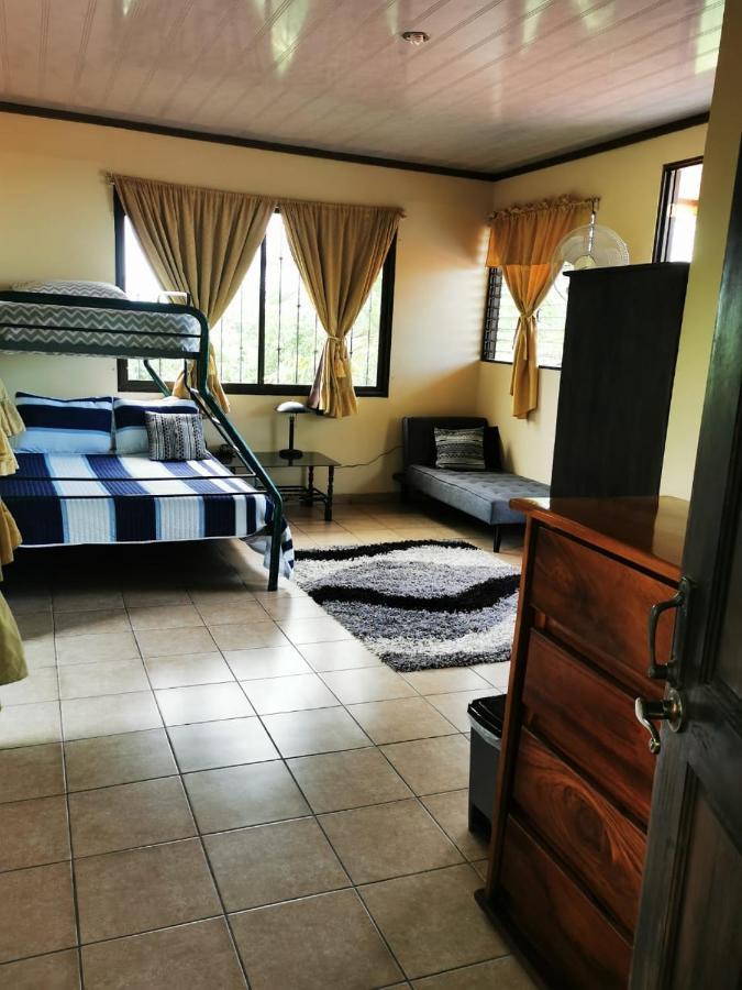 Villa Guarias Πουνταρένας Εξωτερικό φωτογραφία