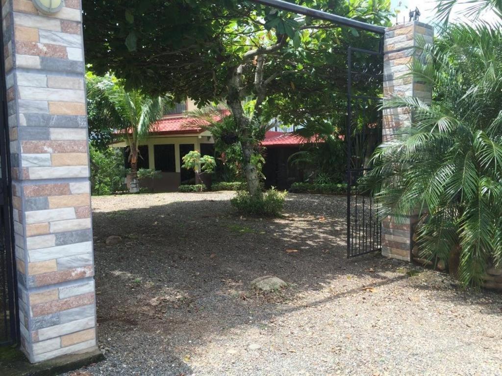 Villa Guarias Πουνταρένας Εξωτερικό φωτογραφία